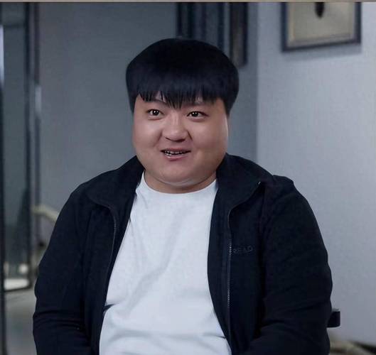 网红大圆哥宣传家乡,登上河南卫视春晚引热议,网友:草根逆袭记